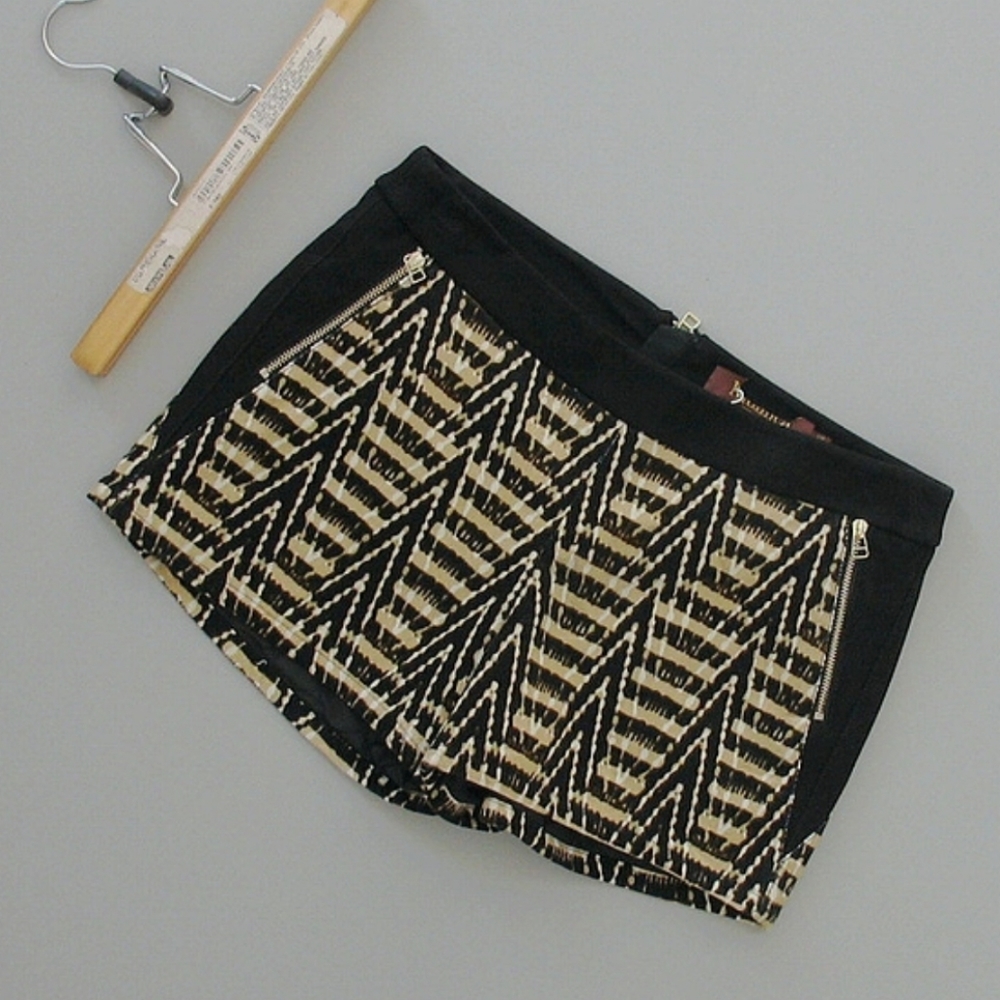 NWOT Clearance Leopard style quilted short